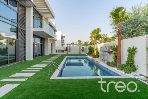 5 bedrooms Villa in District One, UAE No. 187971 20