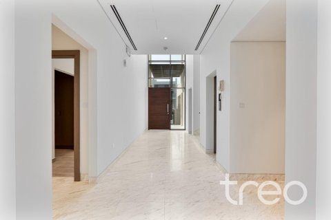 5 bedrooms Villa in District One, UAE No. 187971 21