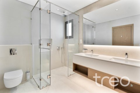 5 bedrooms Villa in District One, UAE No. 187971 10