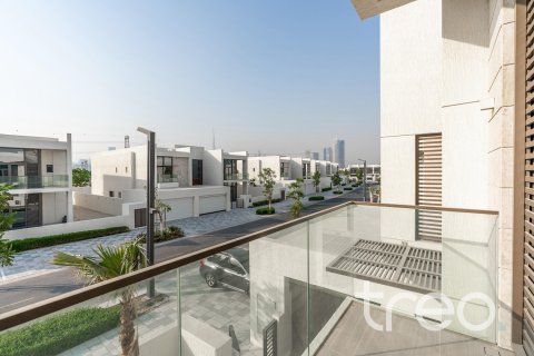 5 bedrooms Villa in District One, UAE No. 187971 13