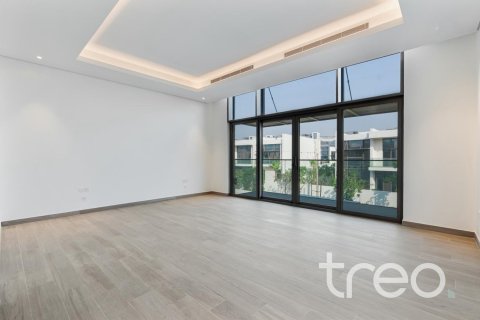 5 bedrooms Villa in District One, UAE No. 187971 24