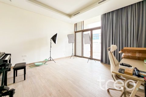 6 bedrooms Villa in District One, UAE No. 187970 19