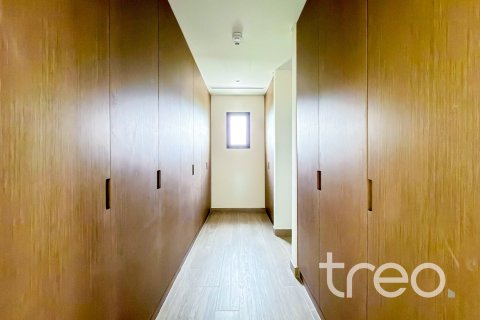 6 bedrooms Villa in District One, UAE No. 187970 16