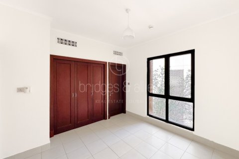 2 bedrooms Apartment in Old Town, UAE No. 142292 12