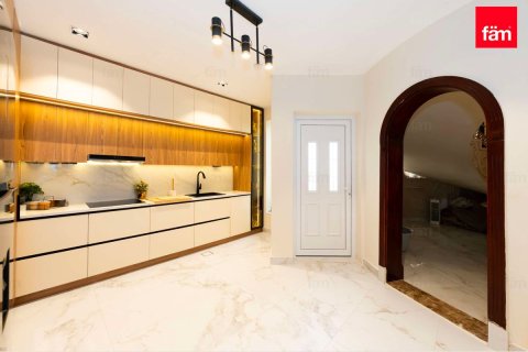 Вилла с 7 спальнями в Дубай, ОАЭ №137271 10