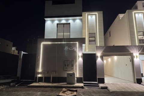 Apartment de 3 dormitorios en Riyadh, Saudi Arabia No. 99572 1