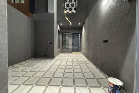 Квартира с 3 спальнями в Эр-Рияд, Саудовская Аравия №99574 3