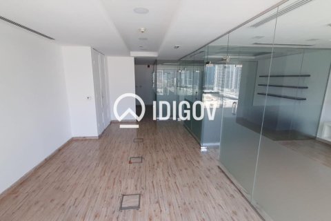 80.27m² Office in Churchill Towers, UAE No. 184983 3