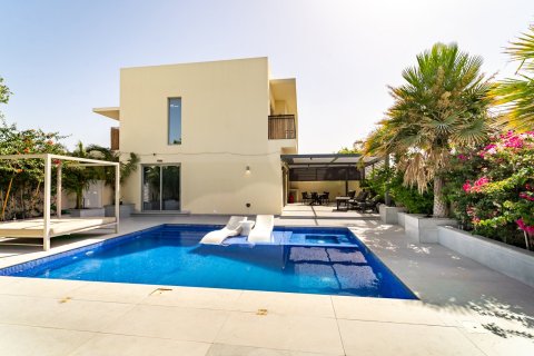 Townhouse de 4 chambres à Dubai, UAE No. 161085