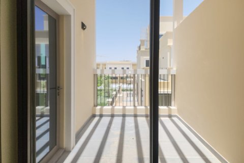 Townhouse de 4 dormitorios en Damac Lagoons, UAE No. 161223 4