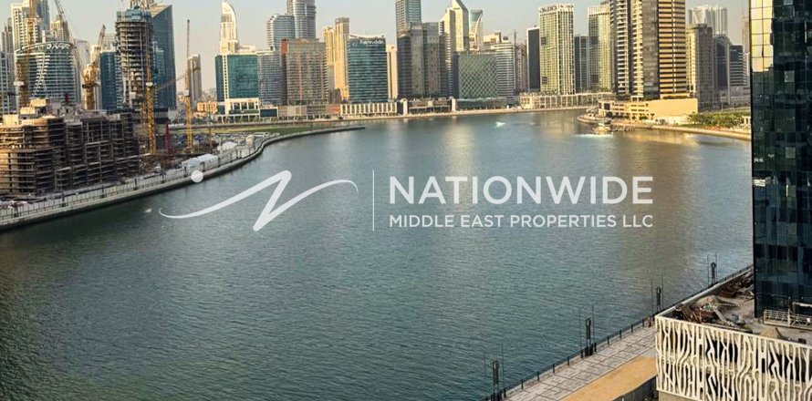 Appartement de Studio à Dubai, UAE No. 102982