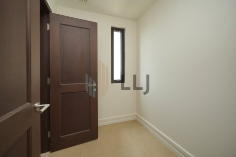 3 bedrooms Apartment  No. 131495 20