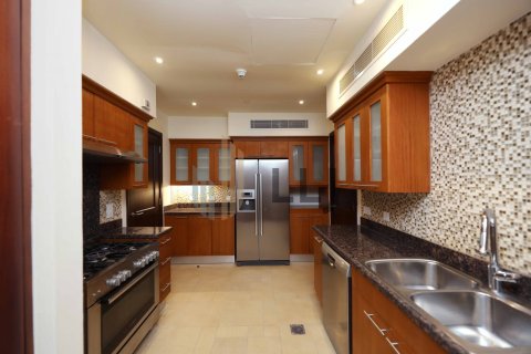 3 bedrooms Apartment  No. 131495 8