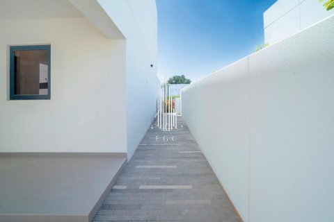 Villa de 4 dormitorios en  Yas Island, UAE No. 29139 6