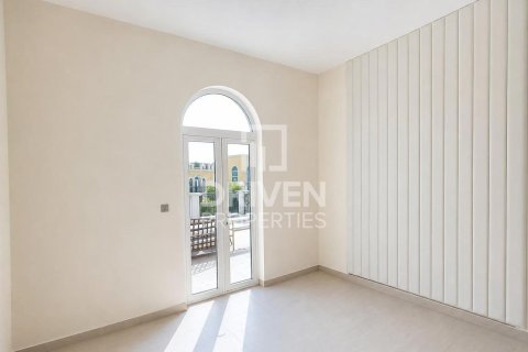 Villa de 4 dormitorios en Jumeirah Park, UAE No. 191536 18