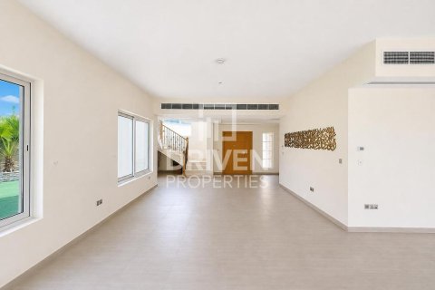 Villa de 4 dormitorios en Jumeirah Park, UAE No. 191536 4