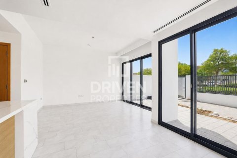 Villa de 4 dormitorios en Villanova, UAE No. 190761 3