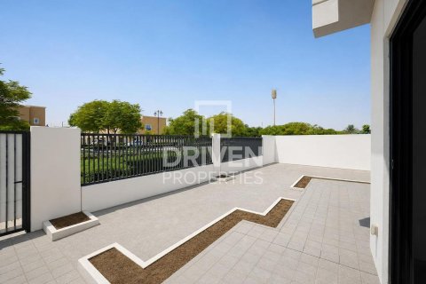Villa de 4 dormitorios en Villanova, UAE No. 190761 20
