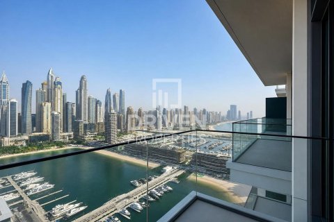 3 bedrooms Apartment in EMAAR Beachfront, UAE No. 199952