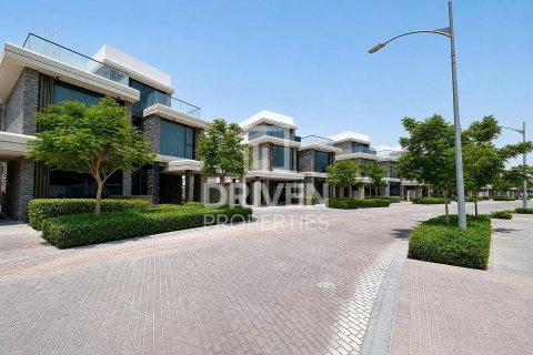 4 bedrooms Townhouse in Trump Estates, UAE No. 199955 3