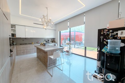 4 bedrooms Villa in Al Barari, UAE No. 183042 15
