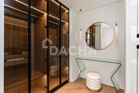 Вилла с 4 спальнями в Jumeirah Islands, ОАЭ №155355 9