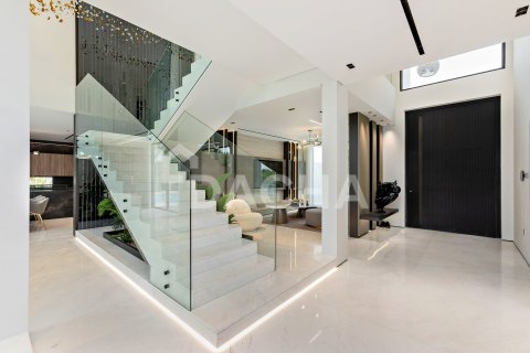 Вилла с 4 спальнями в Jumeirah Islands, ОАЭ №155355 19