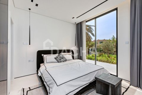 Вилла с 4 спальнями в Jumeirah Islands, ОАЭ №155355 26