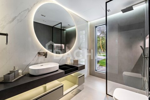Вилла с 4 спальнями в Jumeirah Islands, ОАЭ №155355 17