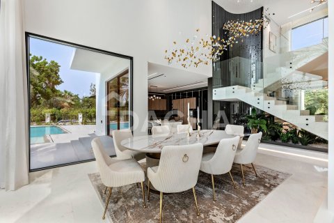 Вилла с 4 спальнями в Jumeirah Islands, ОАЭ №155355 29