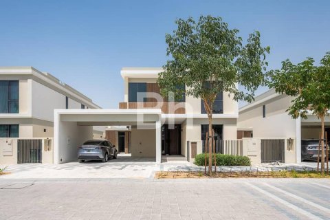 Villa de 4 dormitorios  No. 114540 3