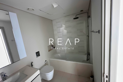 1 bedroom Apartment in EMAAR Beachfront, UAE No. 29014 2