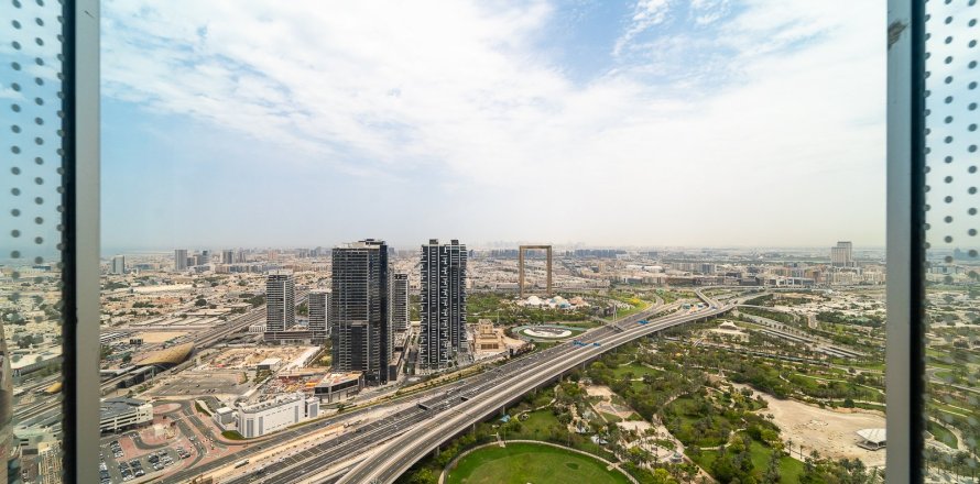 Квартира с 2 спальнями в Zabeel, ОАЭ №156443