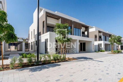 4 غرف نوم فيلا في Aura, الإمارات العربية المتحدة رقم 85621 25