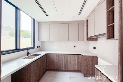 Villa de 4 dormitorios en Dubai, UAE No. 103157 7