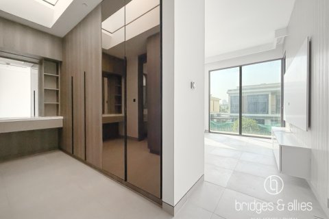 Villa de 4 dormitorios en Dubai, UAE No. 103157 15
