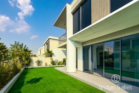 Villa de 4 dormitorios en Dubai, UAE No. 103157 21