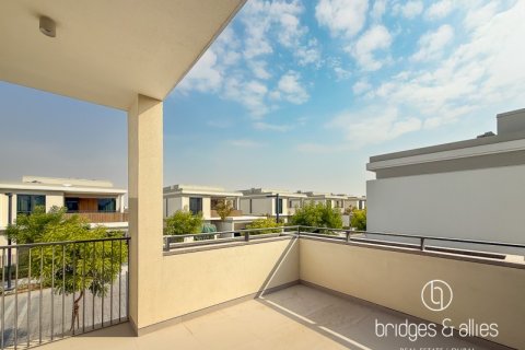 Villa de 4 dormitorios en Dubai, UAE No. 103157 10