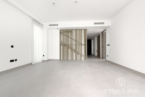 Villa de 4 dormitorios en Dubai, UAE No. 103157 8