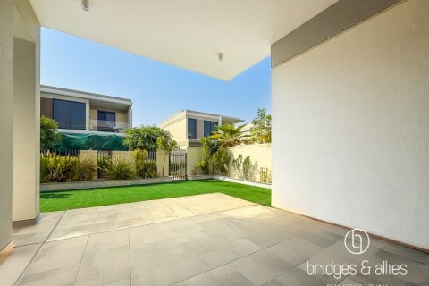 Villa de 4 dormitorios en Dubai, UAE No. 103157 20