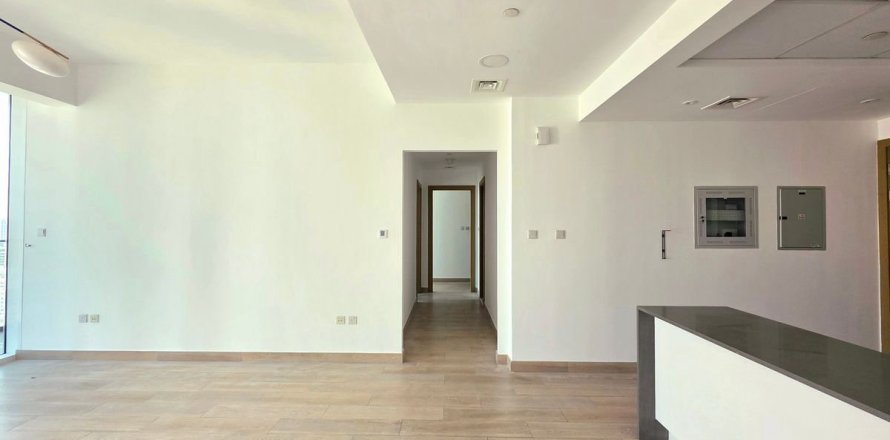 3 bedrooms Apartment in Dubai, UAE No. 198543