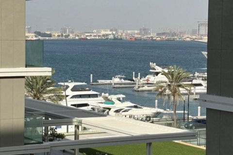 Квартира с 2 спальнями в Mina Rashid, ОАЭ №143972 10