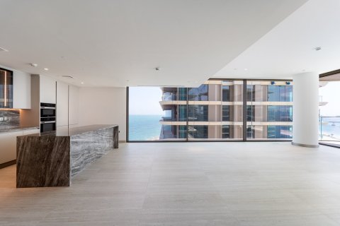 3 bedrooms Apartment in Palm Jumeirah, UAE No. 161067 6