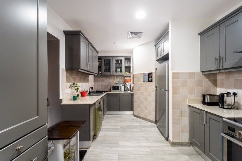 4 bedrooms Villa in Dubai, UAE No. 161070 18