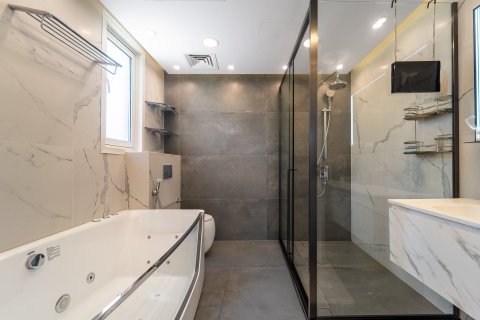 4 bedrooms Villa in Dubai, UAE No. 161070 24