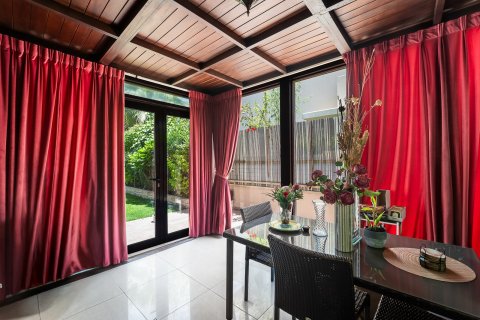 4 bedrooms Villa in Dubai, UAE No. 161070 21