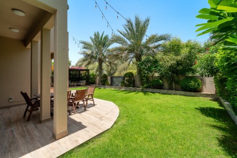 4 bedrooms Villa in Dubai, UAE No. 161070 5
