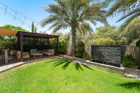 4 bedrooms Villa in Dubai, UAE No. 161070 6