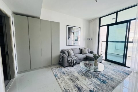 Apartment de 3 dormitorios en Dubai, UAE No. 161068 4