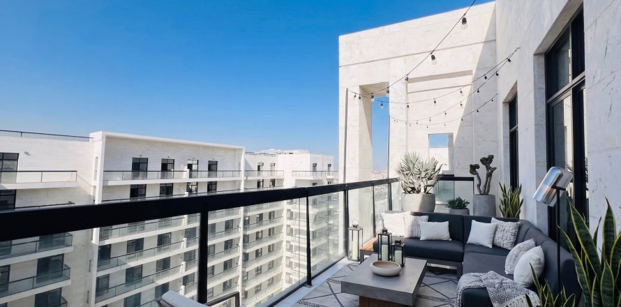 Apartment de 3 dormitorios en Dubai, UAE No. 161068